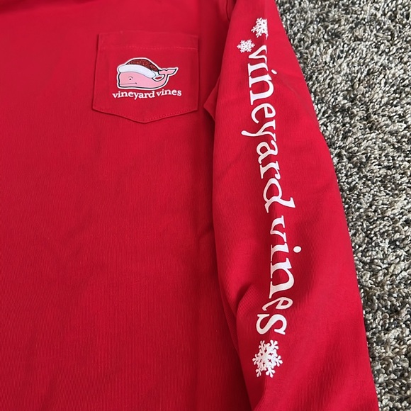 Vineyard Vines red Santa whale!  Hat is glitter! New. - Picture 8 of 10